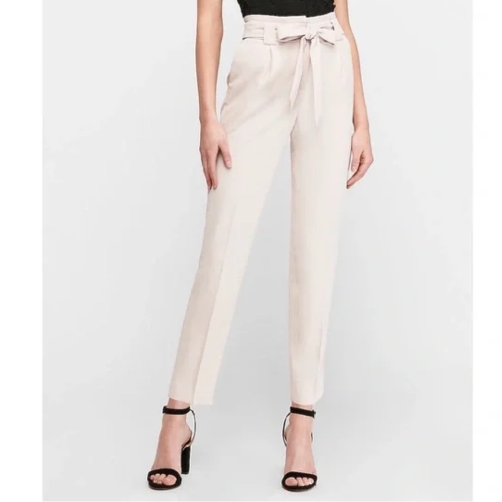 NWOT Express Paperbag Ankle Pants Size 8R